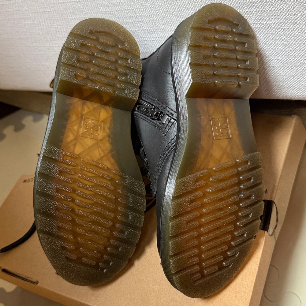Girls Dr. Martens Black 1460 J Boots US sz 13 - Picture 3 of 8